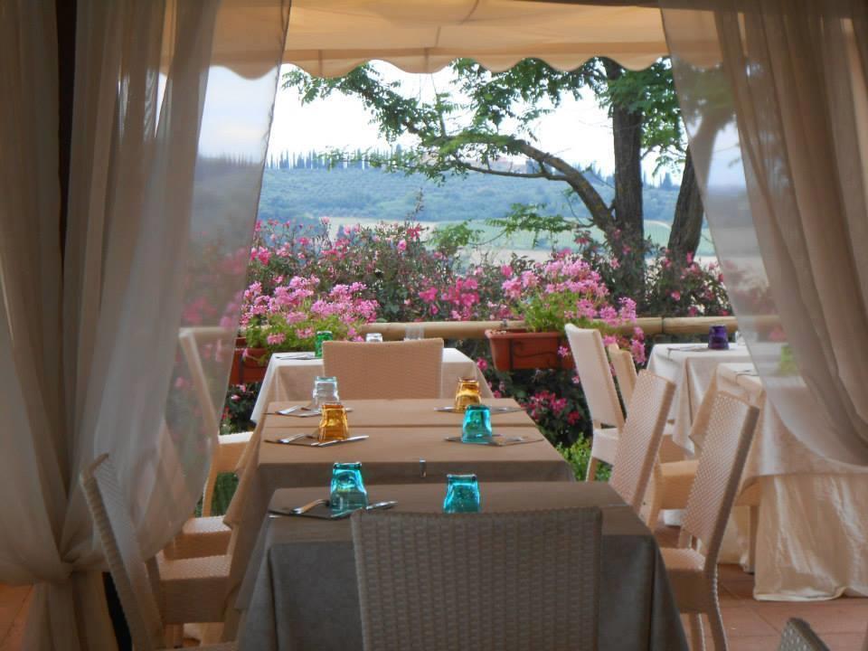 كولّي فال ديلسا Taverna Di Bibbiano المظهر الخارجي الصورة